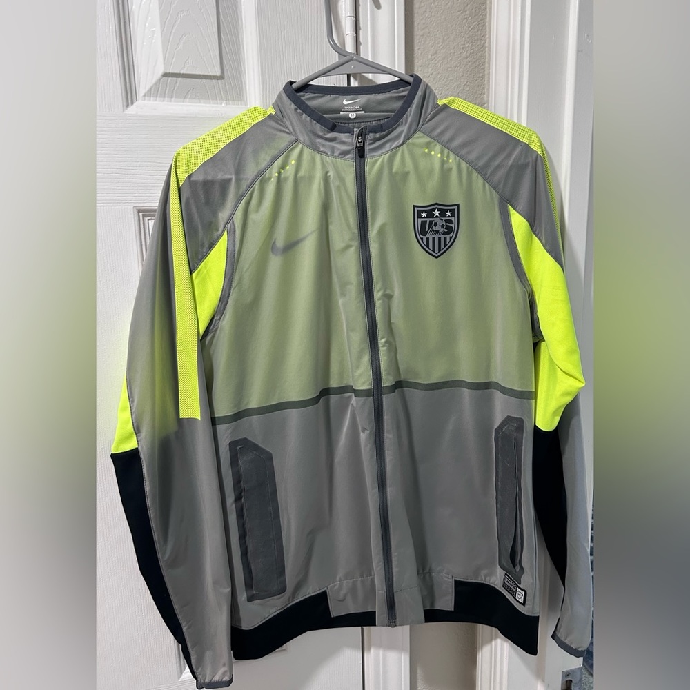 Nike Windbreaker Training jacket.